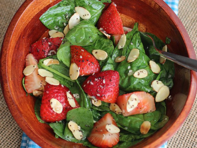 4539063_Strawberry-Spinach-Salad-I-4x3-a696255b0c0e4d808fae6e91fae2f3fc.jpg