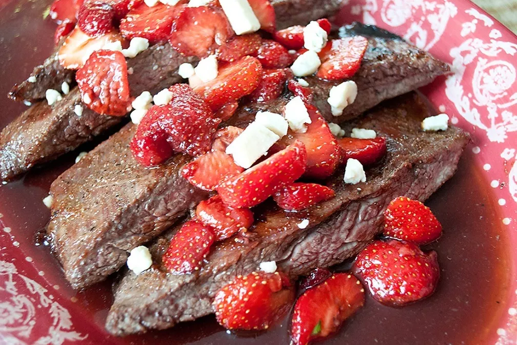 e5f5428f-e899-4262-ab5a-7221686b4fb5--strawberrybalsamicsteakweb.webp